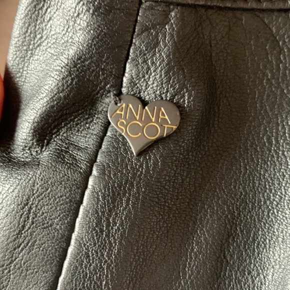 Black leather jacket size M Like new! - Picture 3 of 8